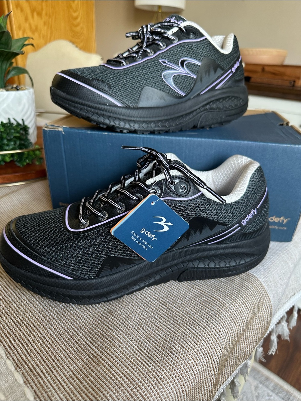 Gravity Defyer (G-Defy) Mighty Walk Women’s Sz 9 new in Box